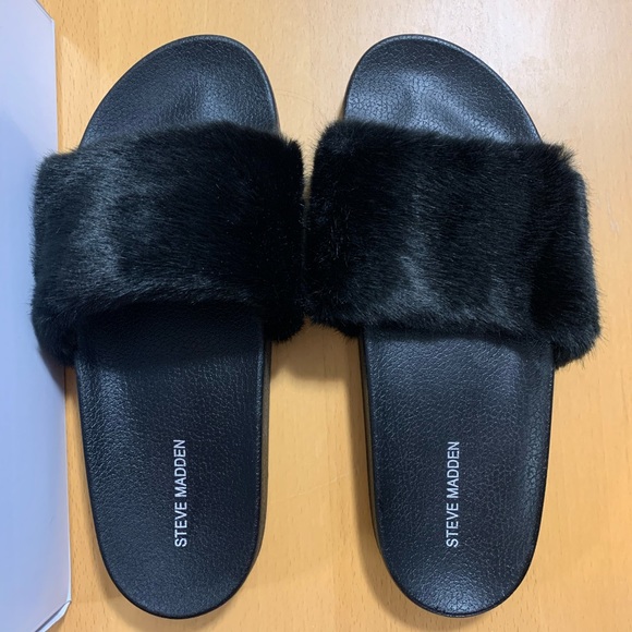 fur slides size 11